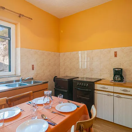 Two-bedroom With Sea View 02 *